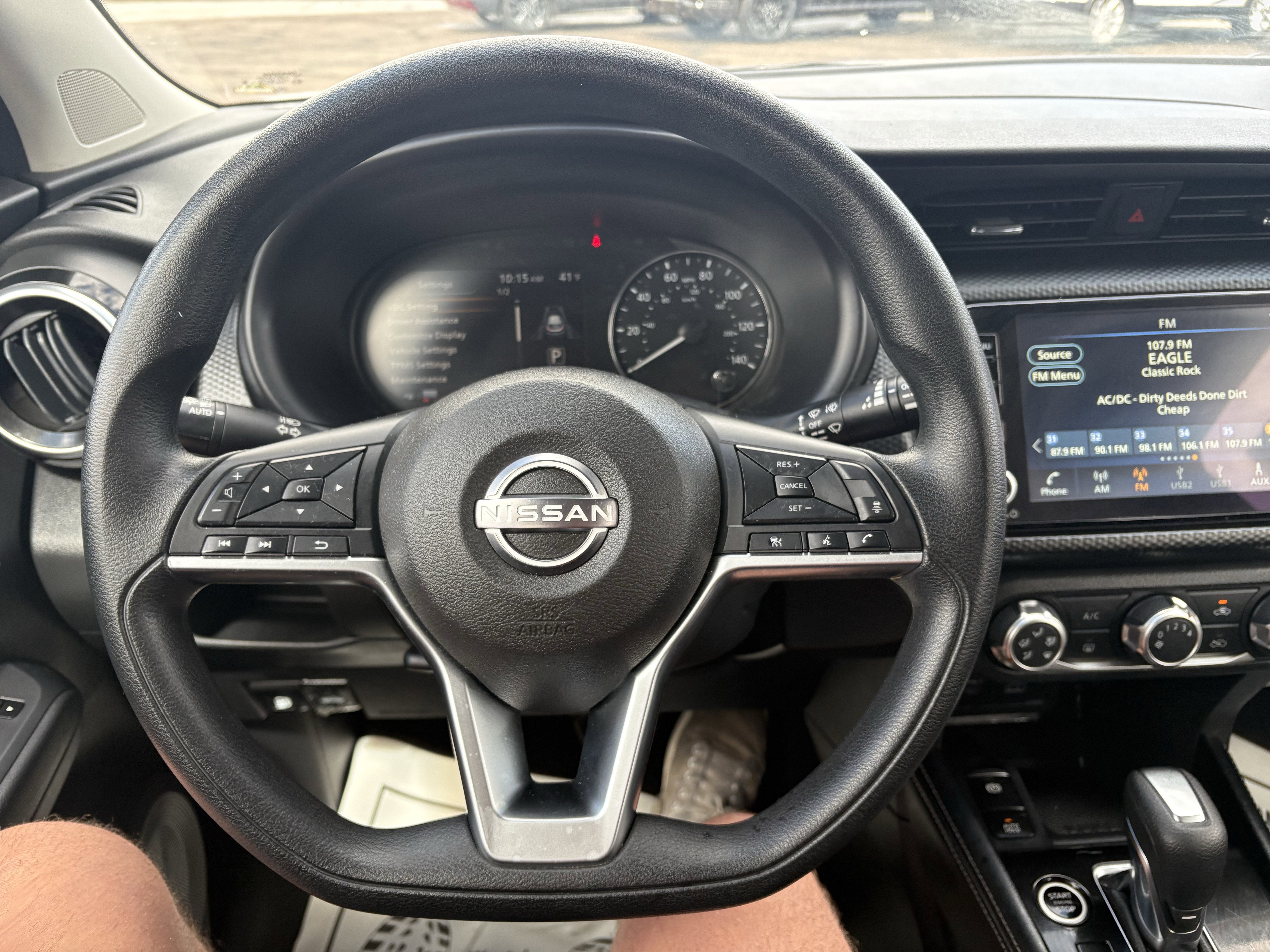 2024 Nissan Kicks SV