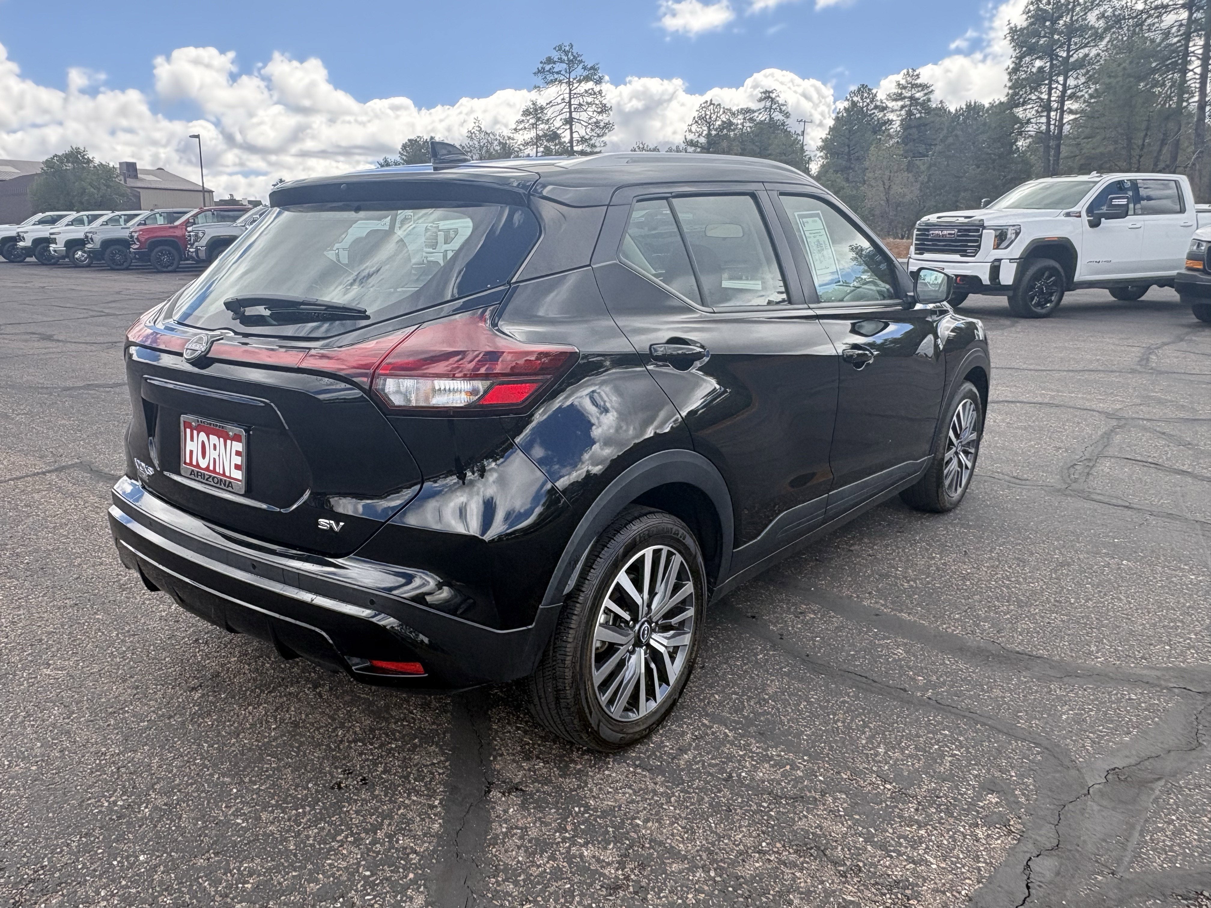 2024 Nissan Kicks SV