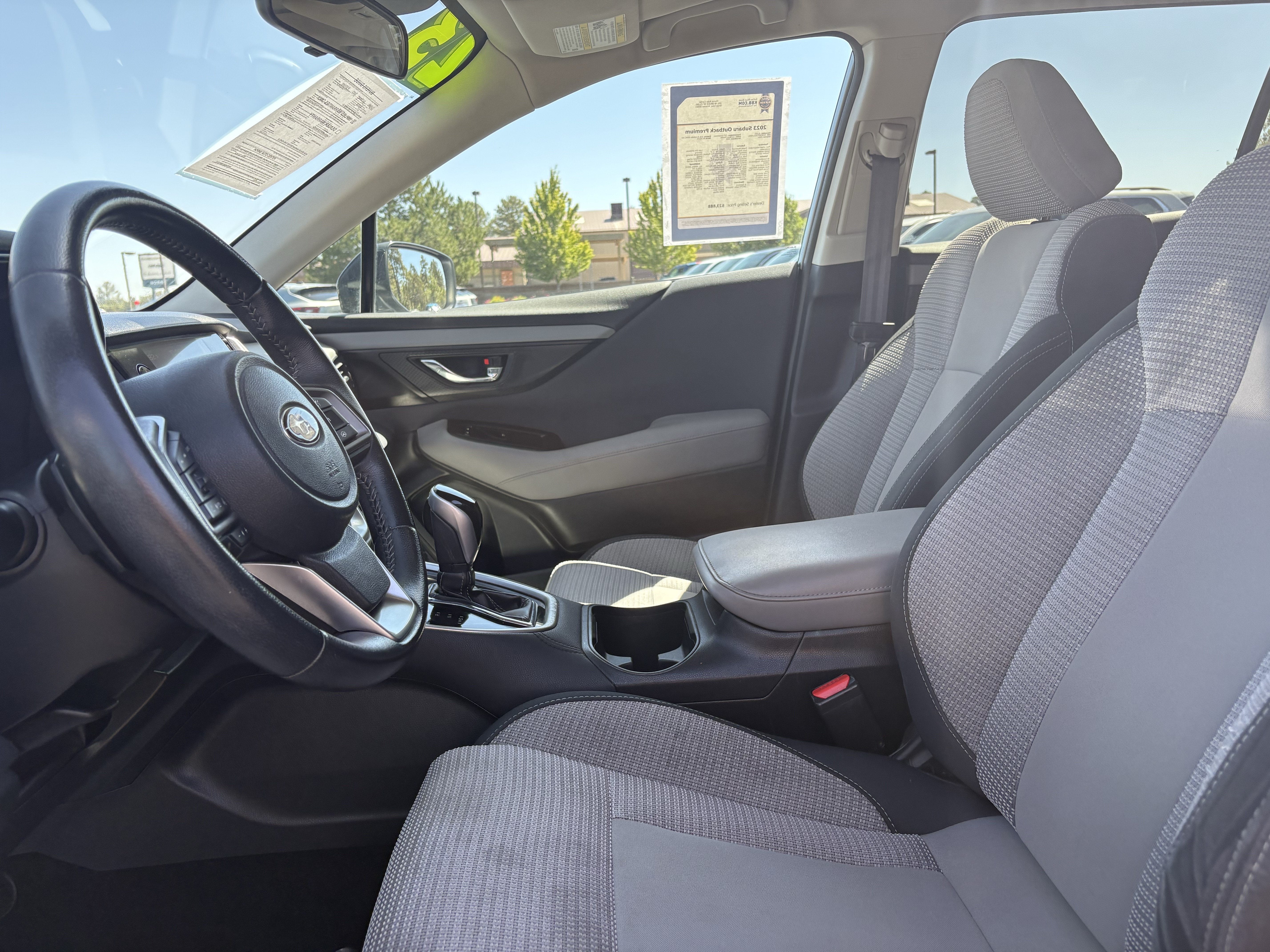2023 Subaru Outback Premium