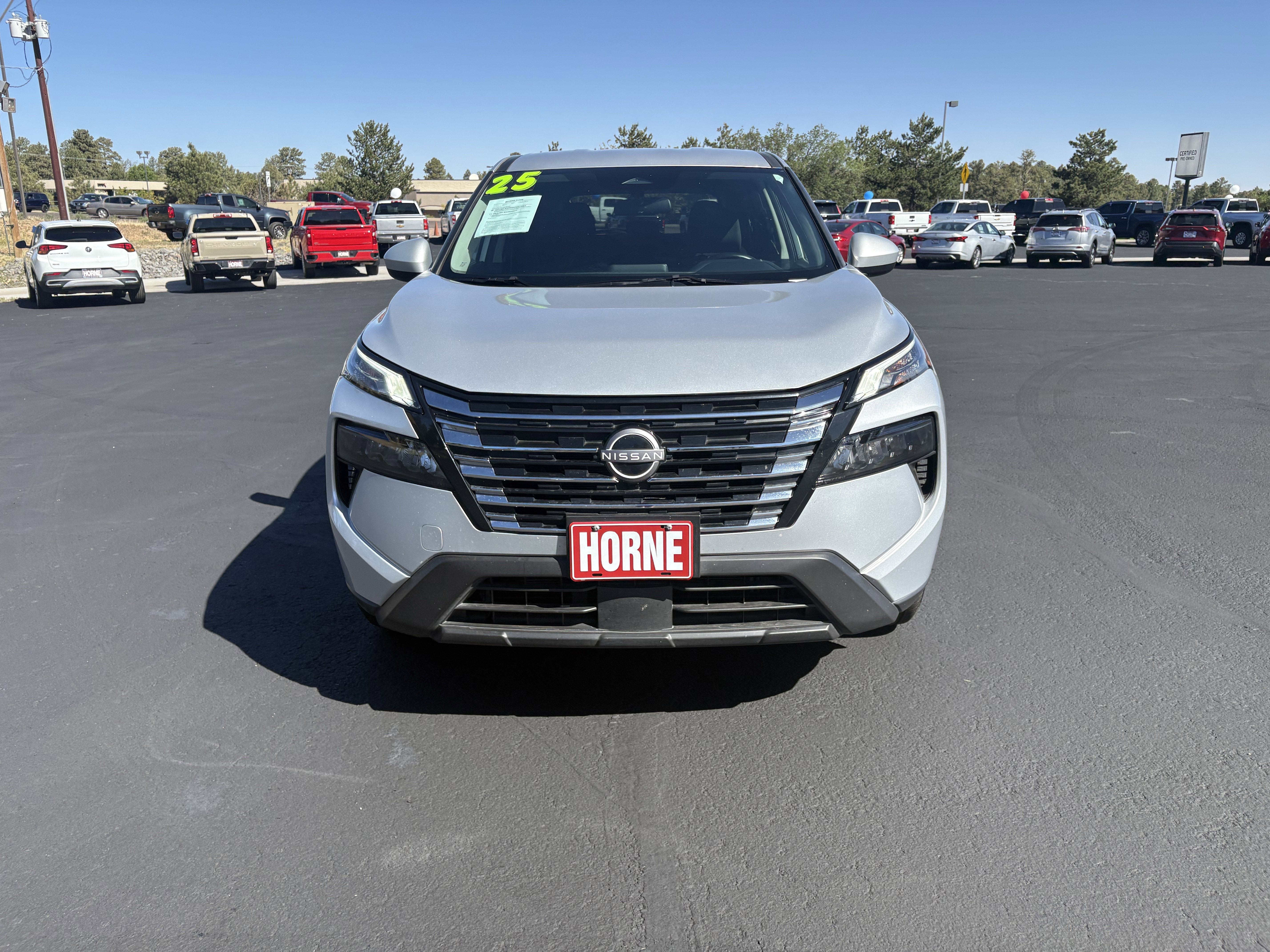 2025 Nissan Rogue SV