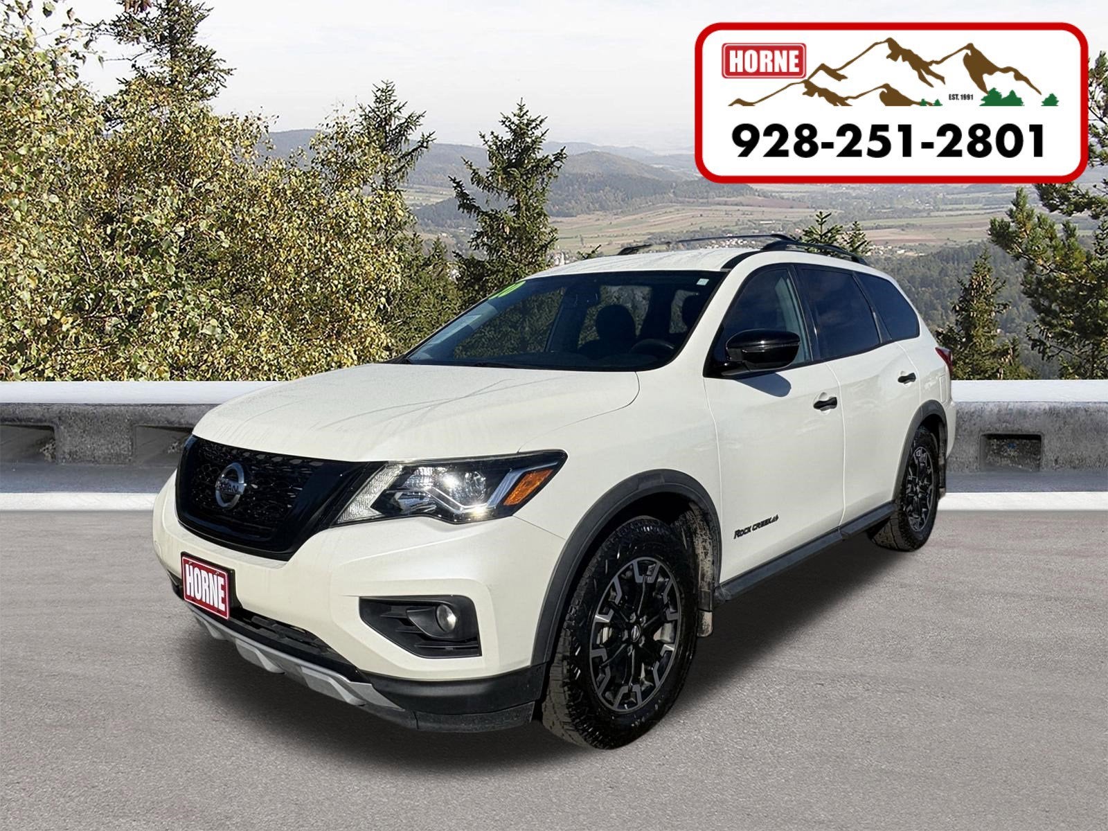 2020 Nissan Pathfinder SV