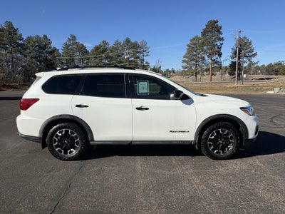 2020 Nissan Pathfinder SV