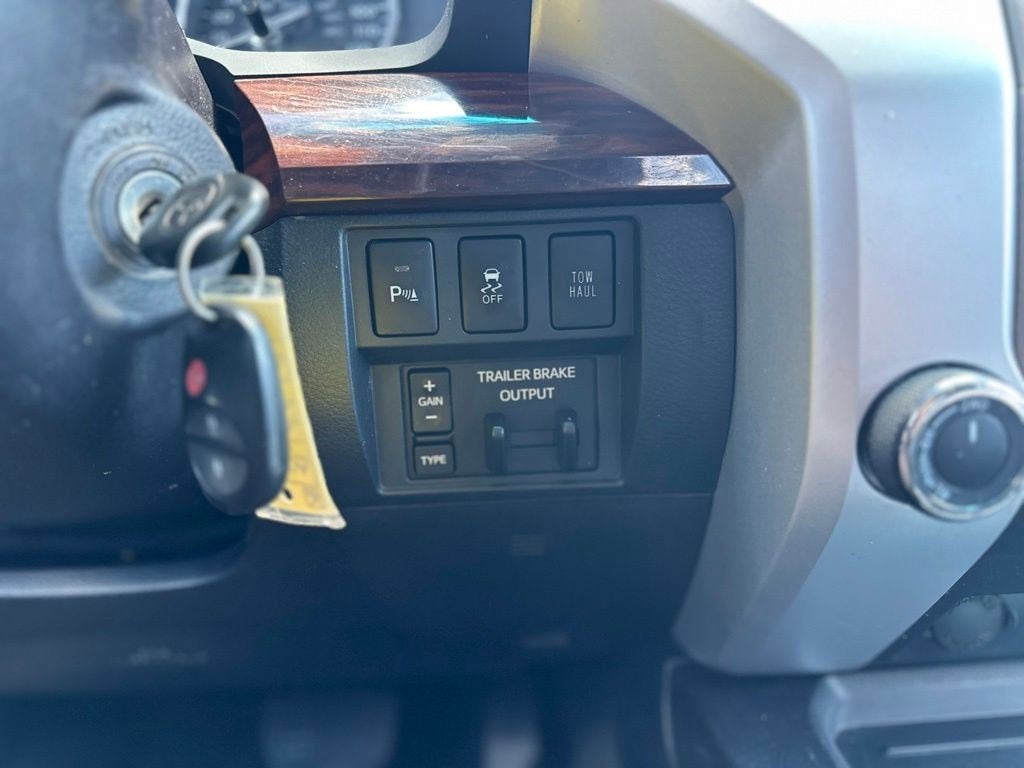 2017 Toyota Tundra 4WD Limited