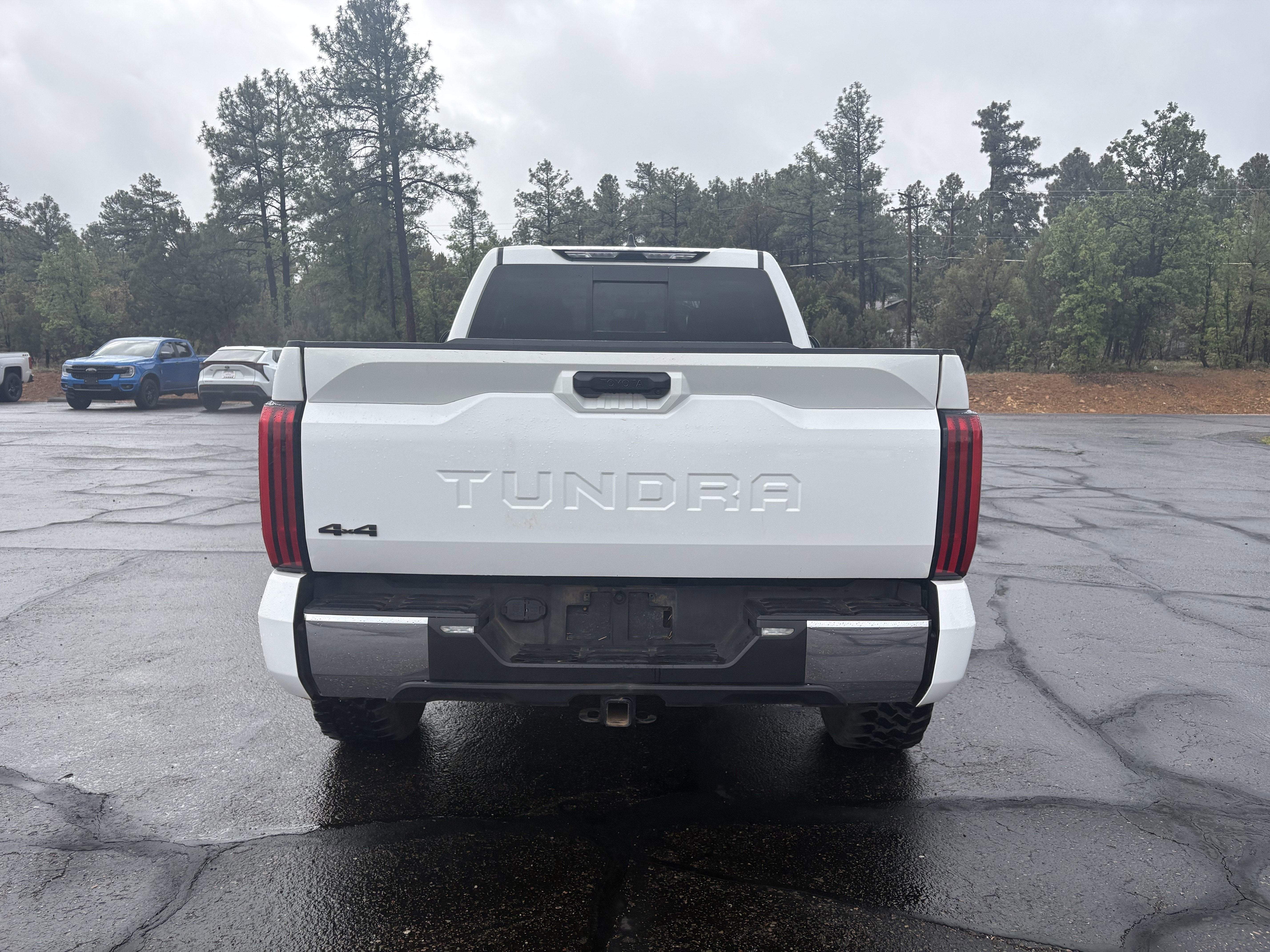 2024 Toyota Tundra 4WD SR5