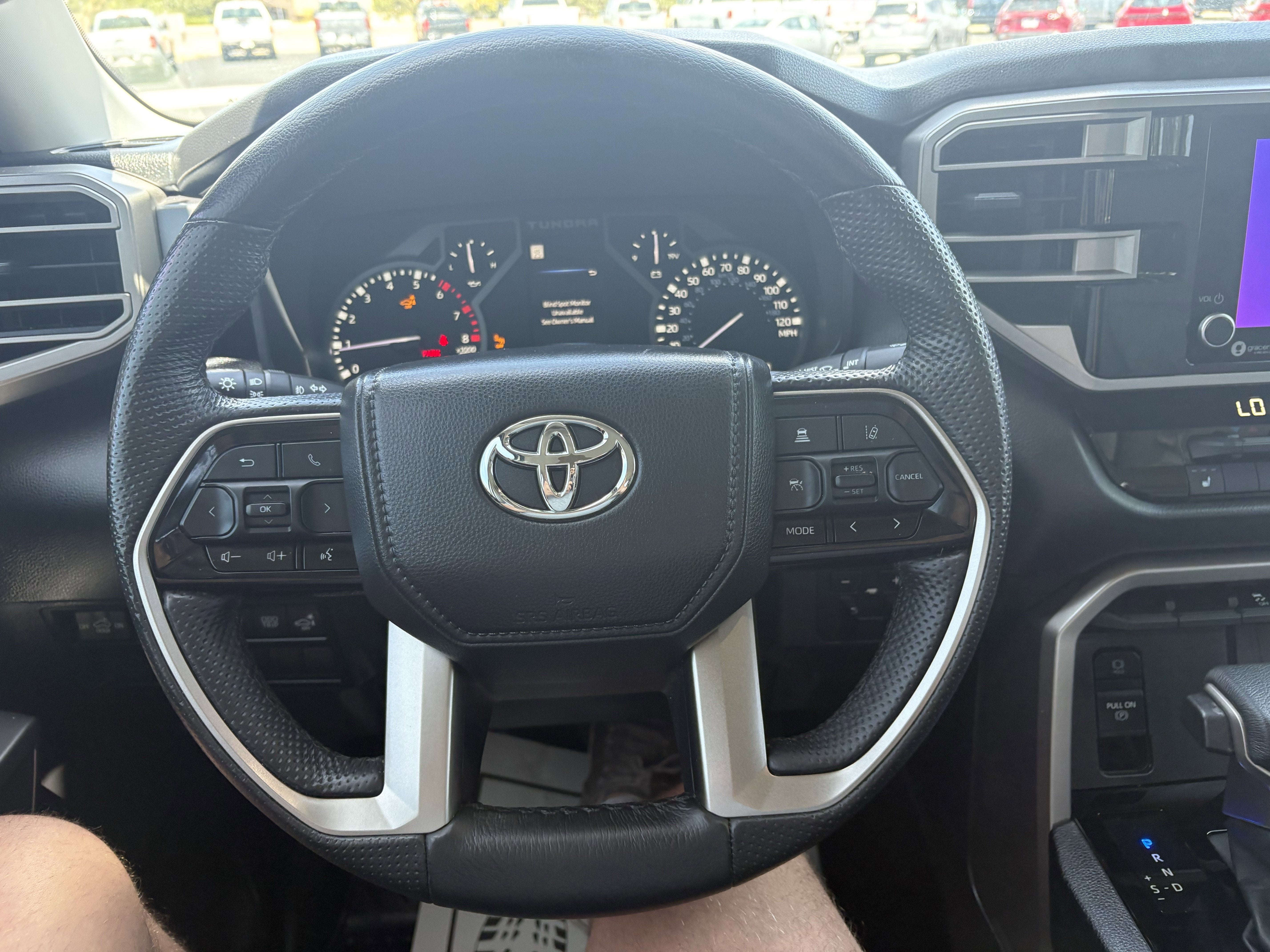 2024 Toyota Tundra 4WD SR5