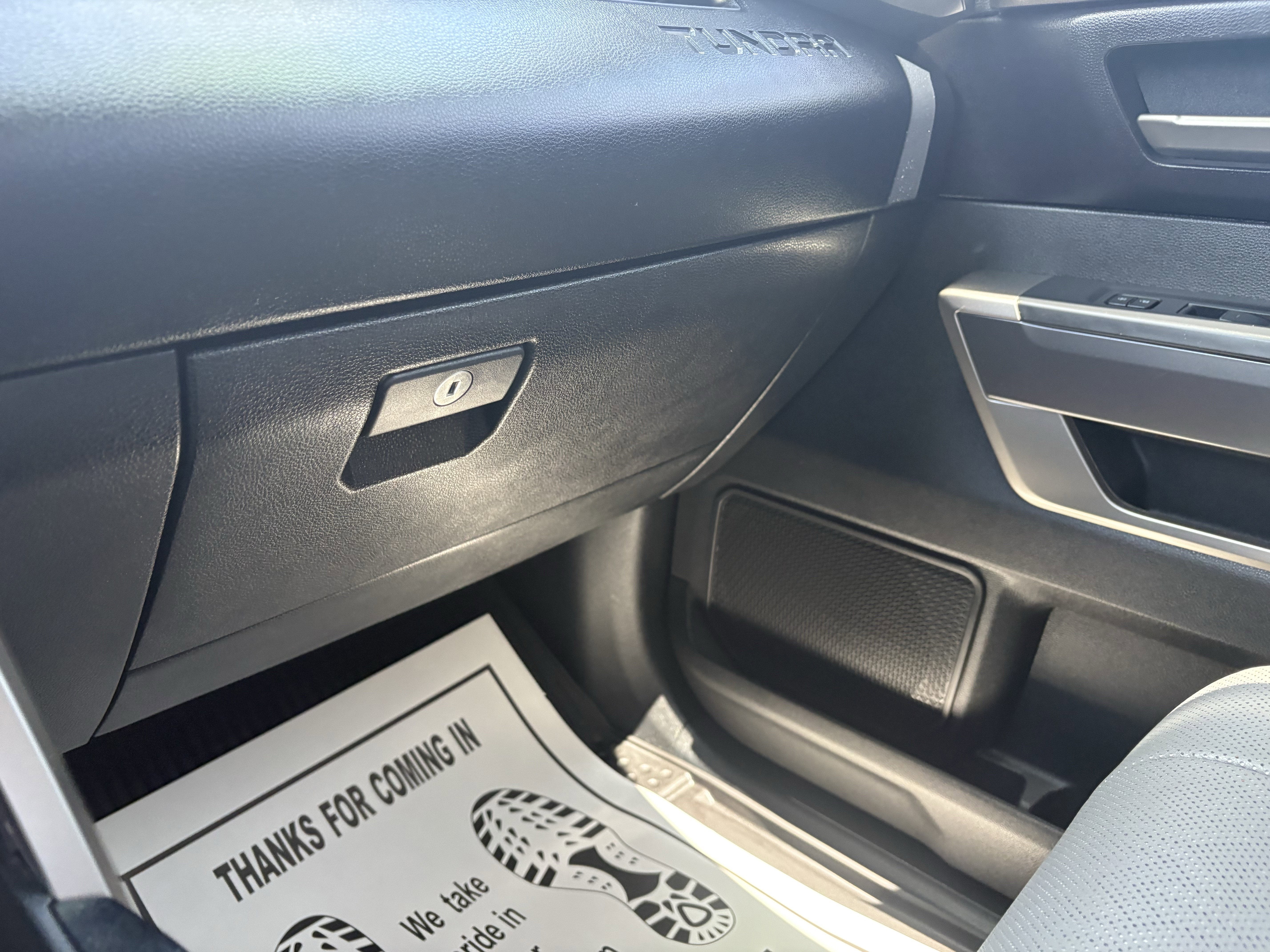2024 Toyota Tundra 4WD SR5