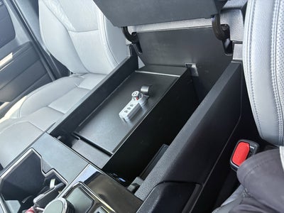 2024 Toyota Tundra 4WD SR5