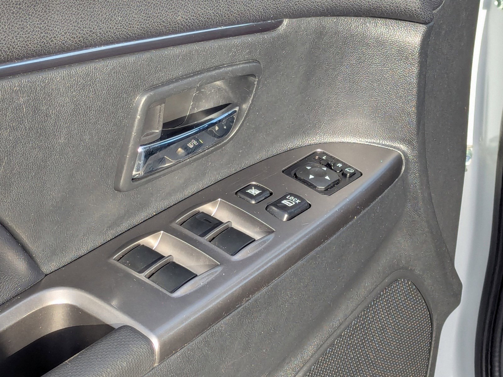 2024 Mitsubishi Outlander Sport S