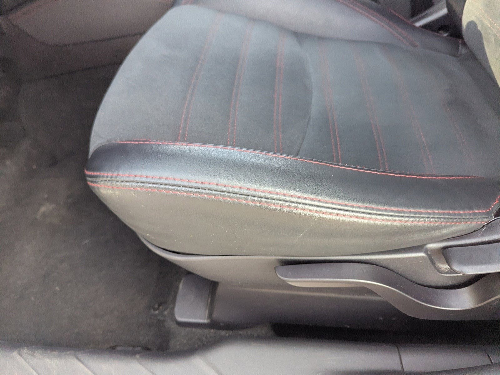 2024 Mitsubishi Outlander Sport S