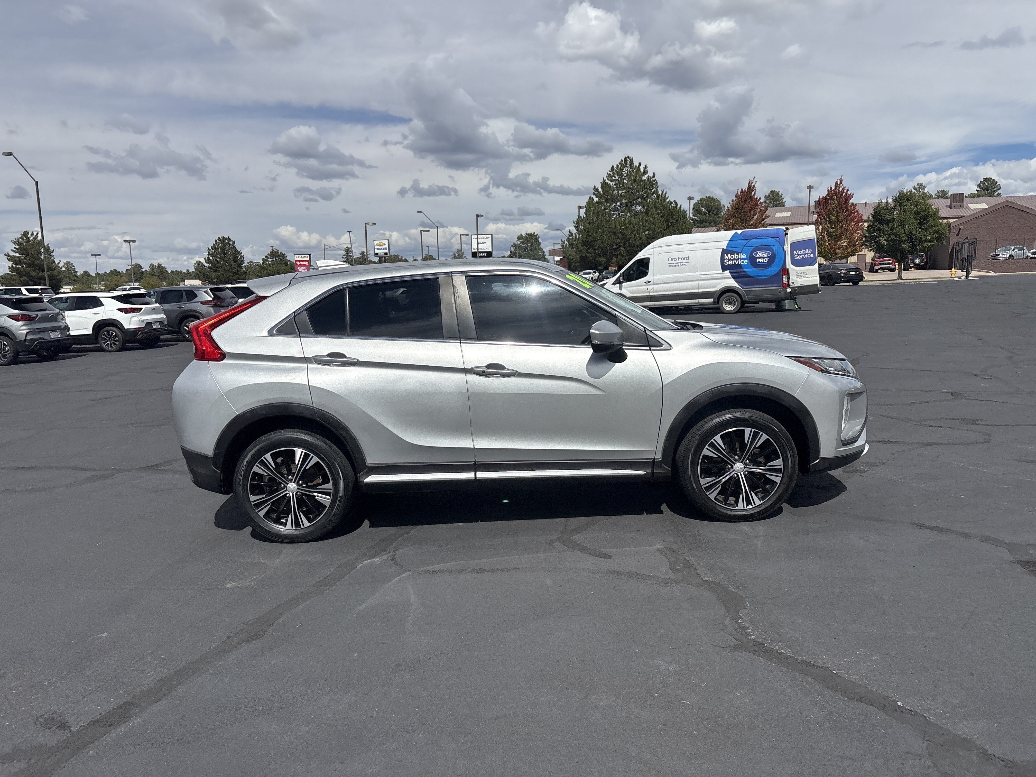 2020 Mitsubishi Eclipse Cross SE