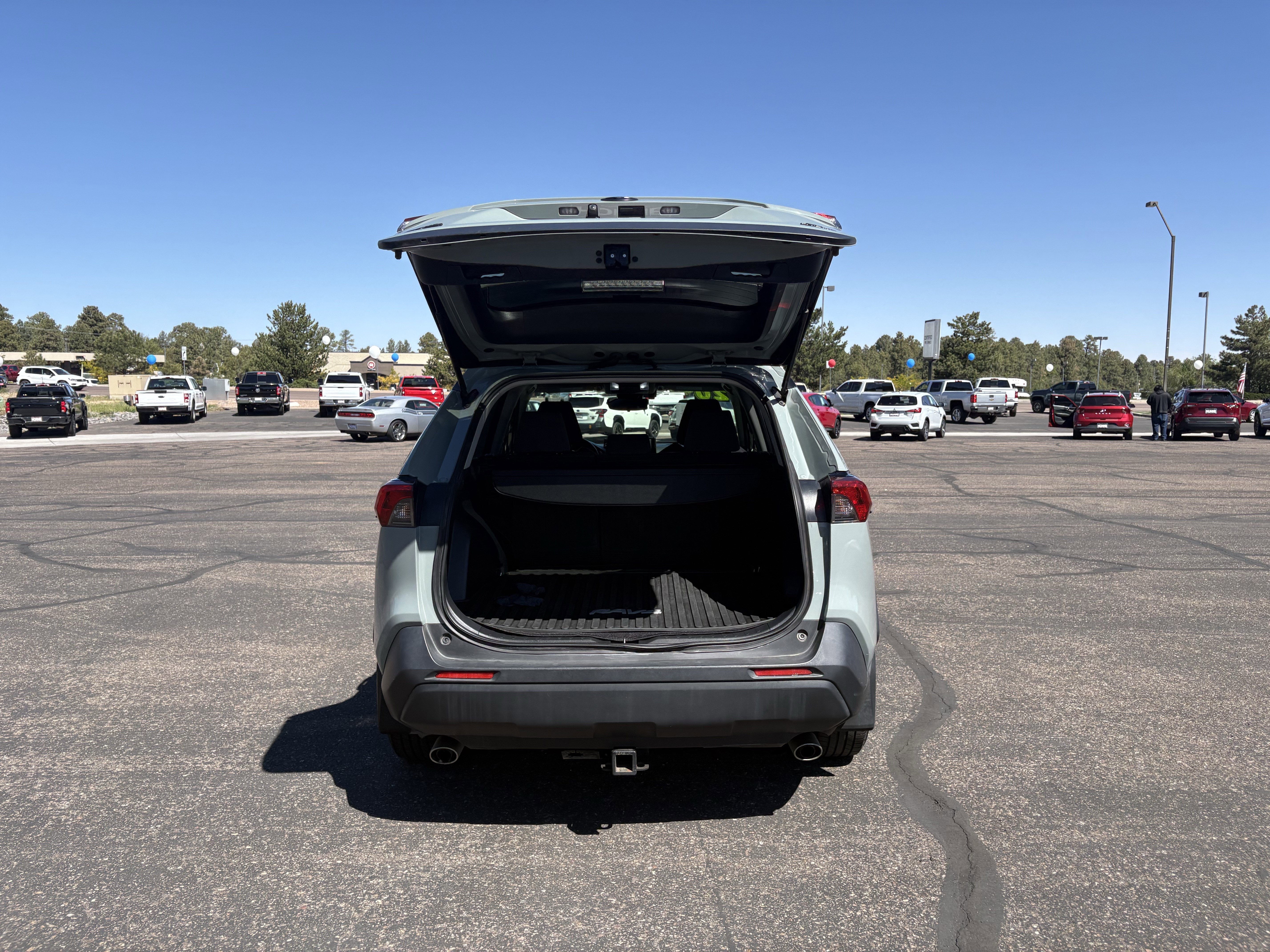 2020 Toyota RAV4 Hybrid XLE