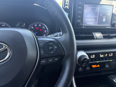 2020 Toyota RAV4 Hybrid XLE