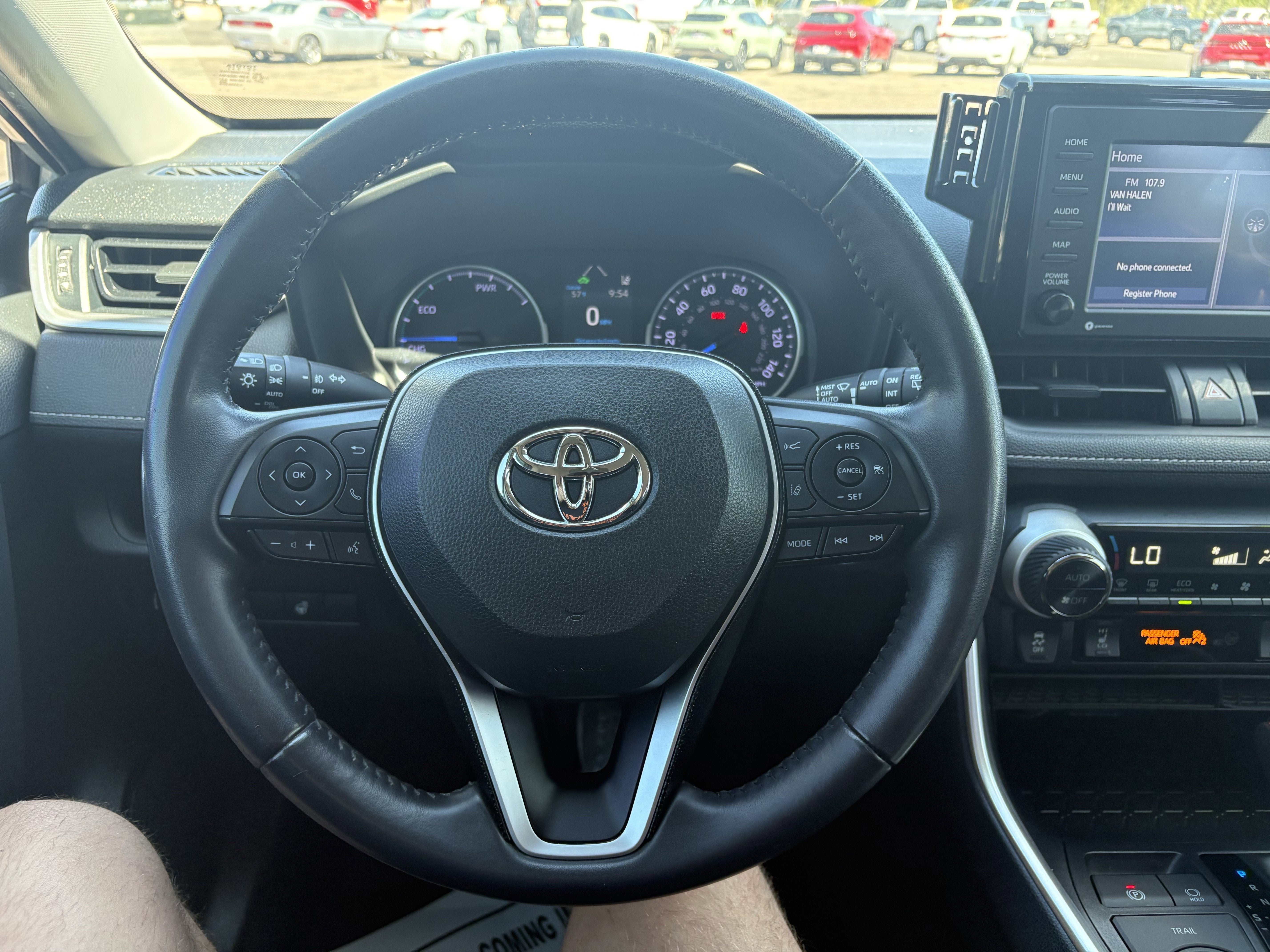 2020 Toyota RAV4 Hybrid XLE