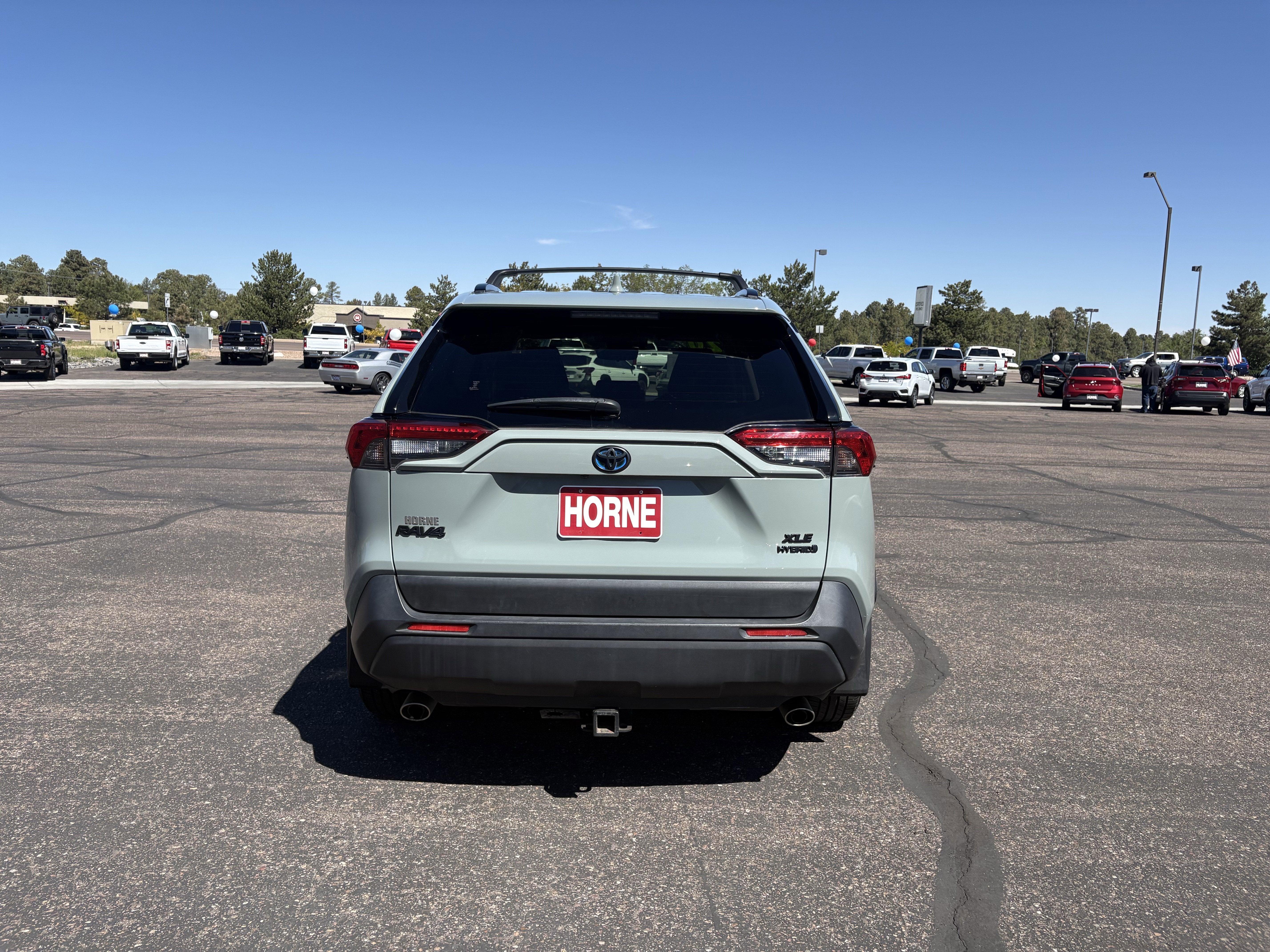 2020 Toyota RAV4 Hybrid XLE