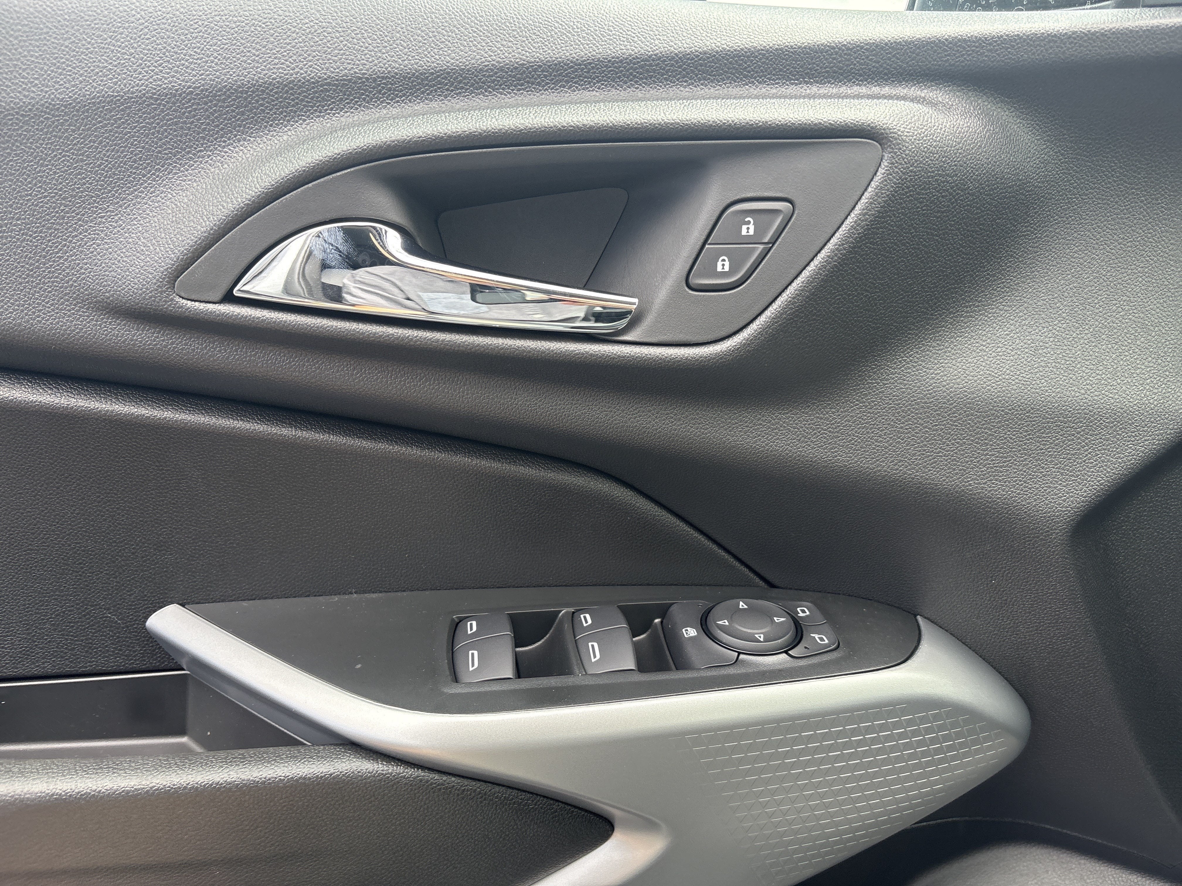 2026 Chevrolet Trax LS - Photo 15