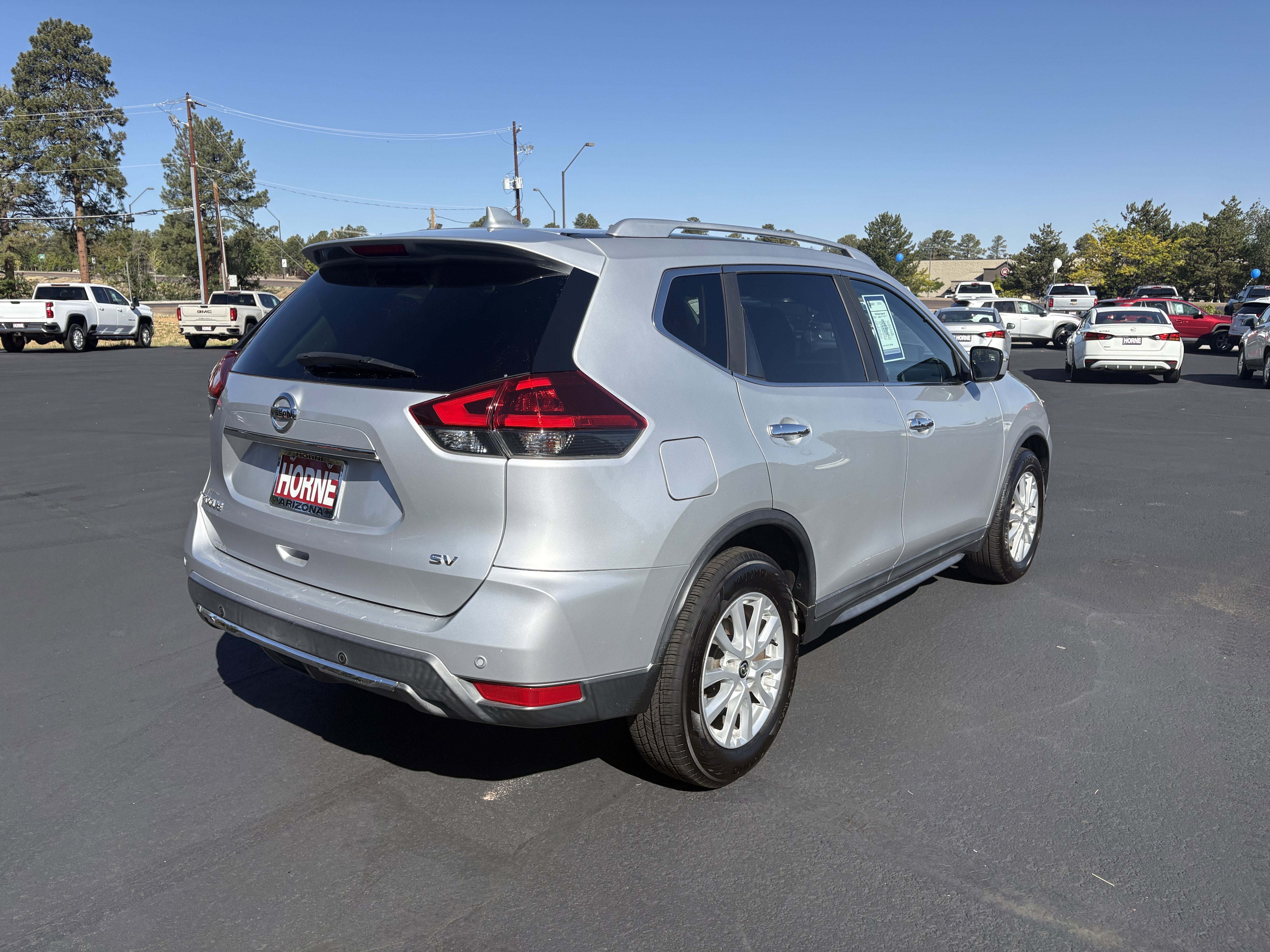 2020 Nissan Rogue SV