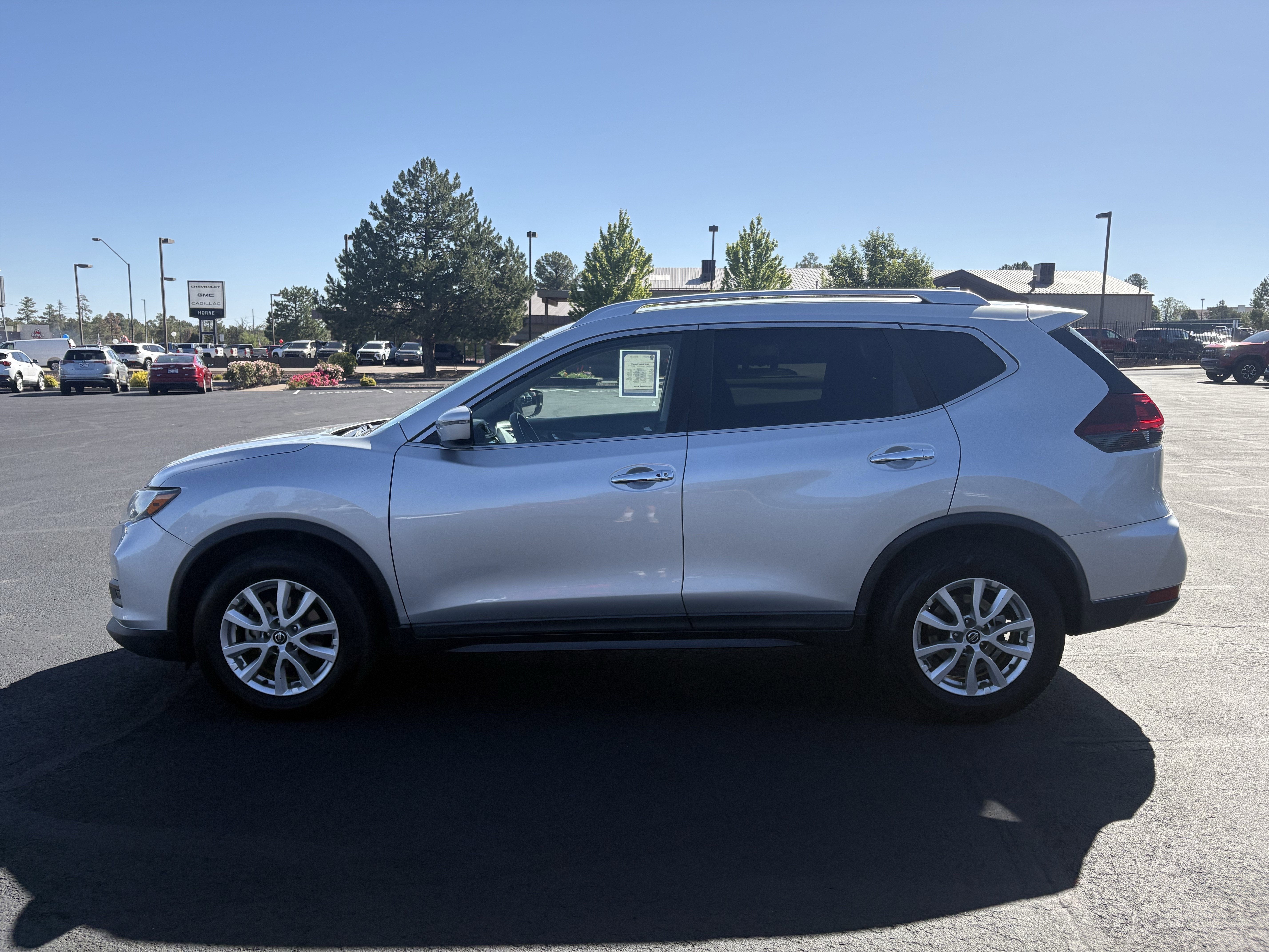 2020 Nissan Rogue SV